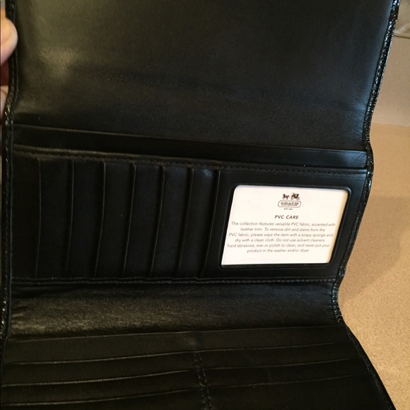 Coach Wallet - Picture 2 of 8